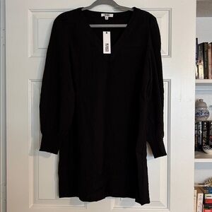 BB Dakota Black Long Sleeve V-Neck Dress